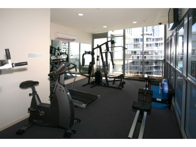 18 Cypress  Avenue, Surfers Paradise QLD 4217