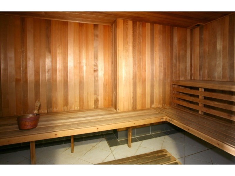 18 Cypress  Avenue, Surfers Paradise QLD 4217