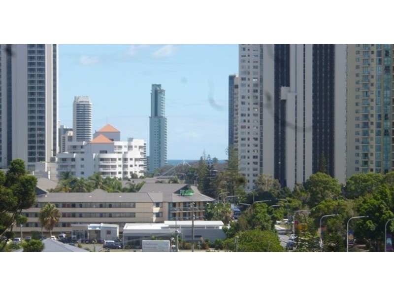 18 Cypress  Avenue, Surfers Paradise QLD 4217