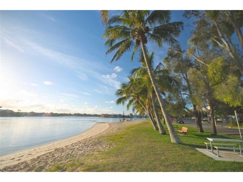 43 Cypress  Avenue, Surfers Paradise QLD 4217