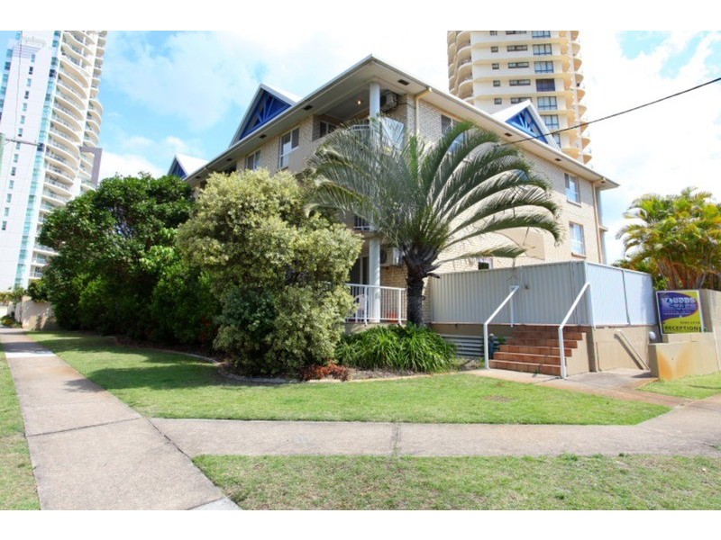 43 Cypress  Avenue, Surfers Paradise QLD 4217