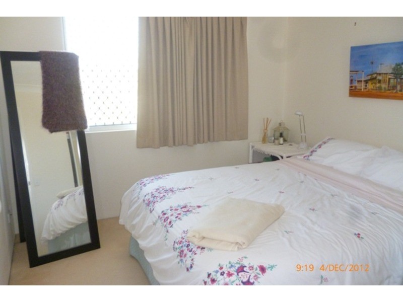 27 Walton  Street, Southport QLD 4215