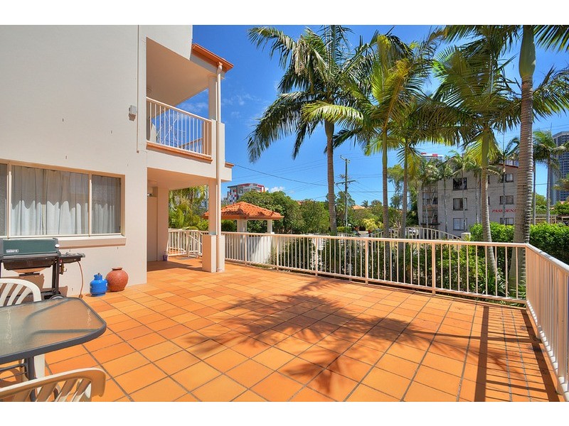 1/40 Meron Street, Southport QLD 4215