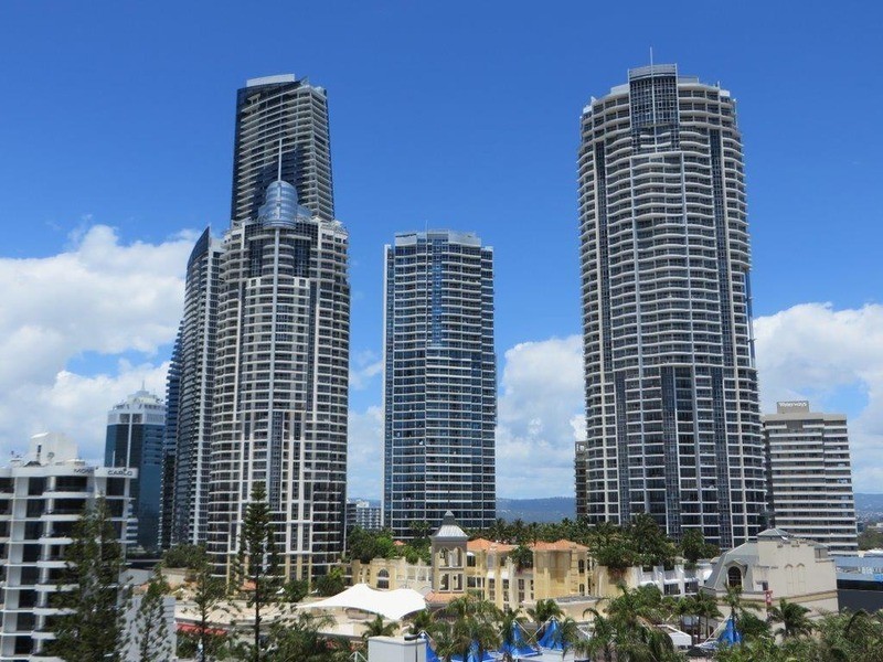 23 Ferny Avenue, Surfers Paradise QLD 4217