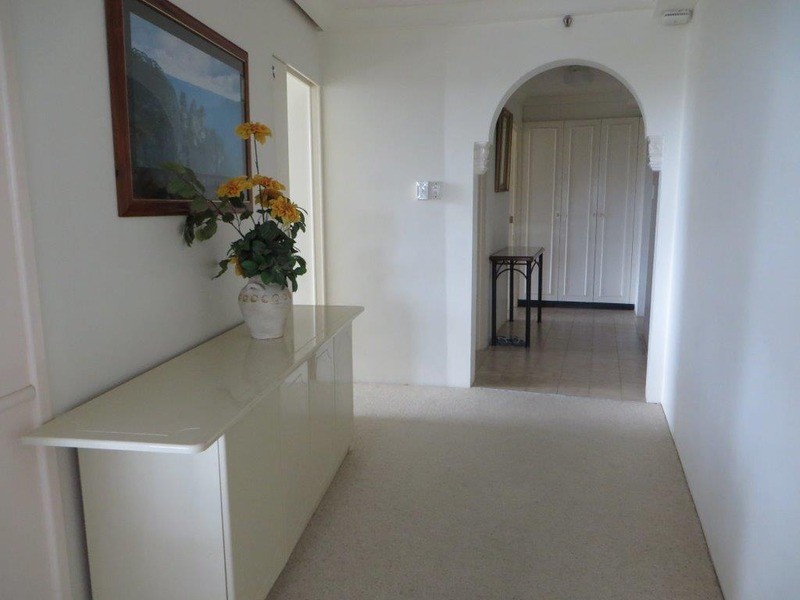 5 Peninsula Clifford  Street, Surfers Paradise QLD 4217