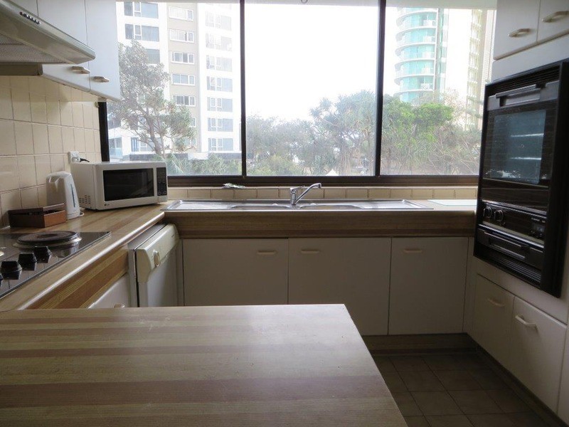 5 Peninsula Clifford  Street, Surfers Paradise QLD 4217