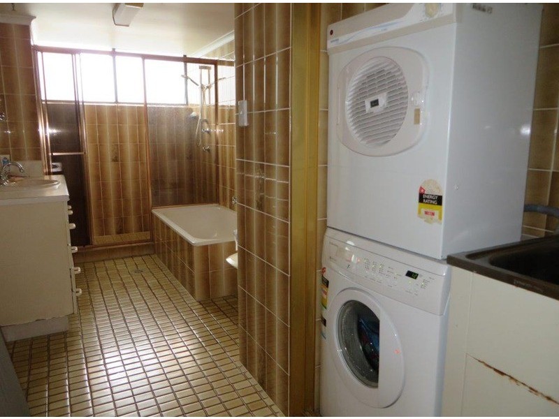 5 Peninsula Clifford  Street, Surfers Paradise QLD 4217