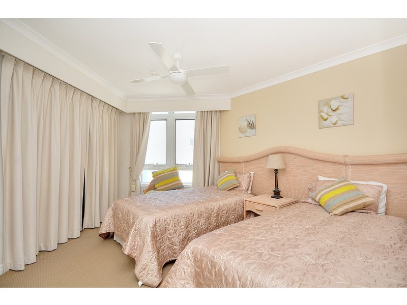 6 Moroccan View Avenue, Surfers Paradise QLD 4217