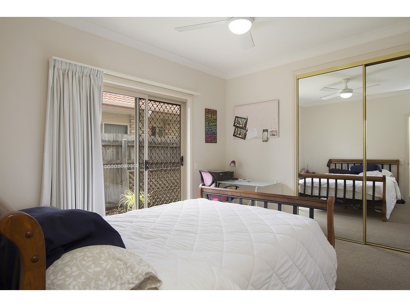 10 Tristan Court, Benowa QLD 4217