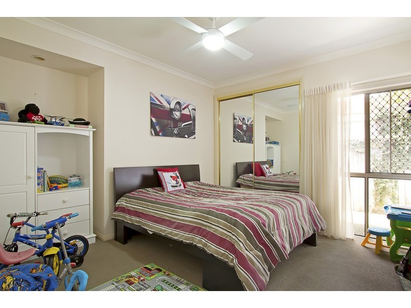 10 Tristan Court, Benowa QLD 4217