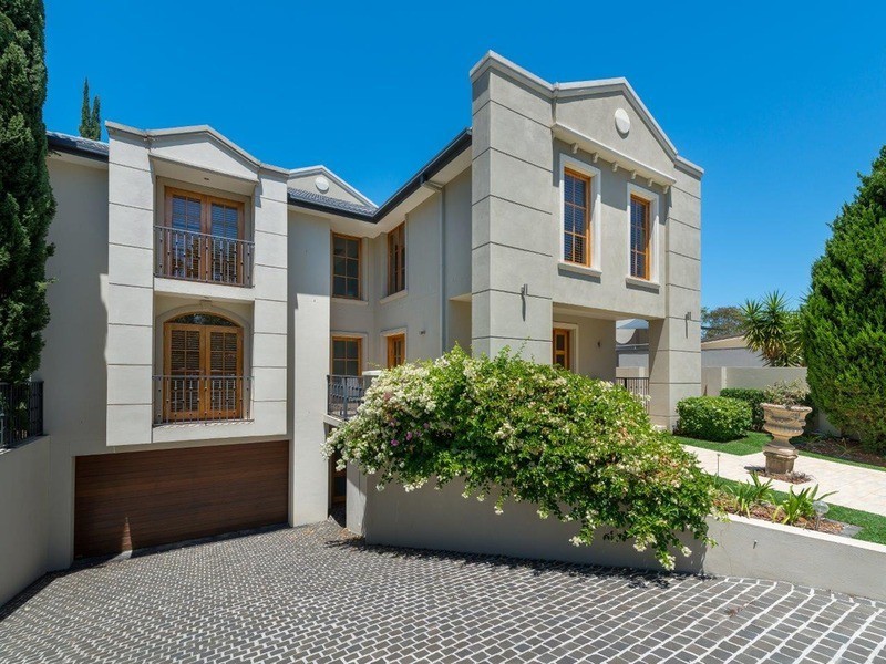 7 Greer Terrace, Southport QLD 4215