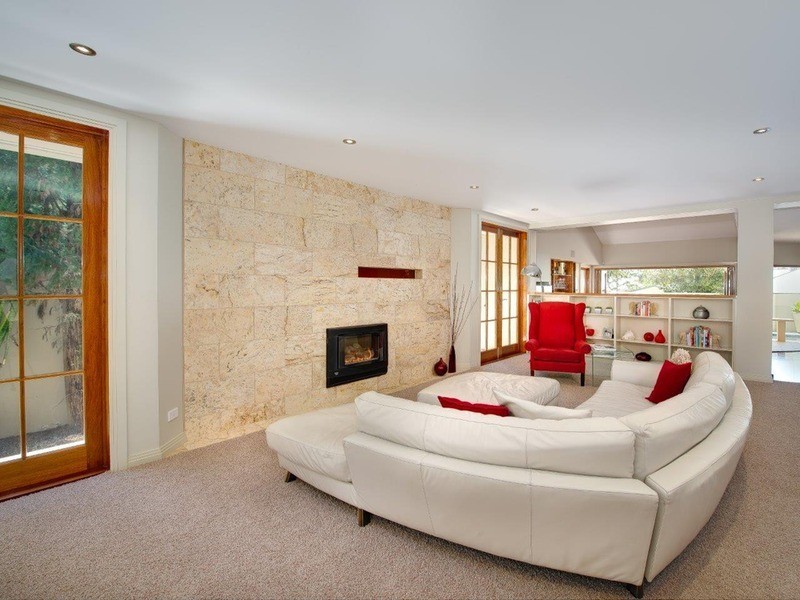 7 Greer Terrace, Southport QLD 4215