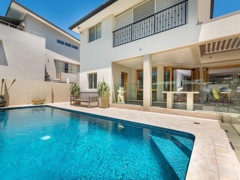 7 Greer Terrace, Southport QLD 4215