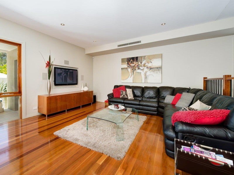 7 Greer Terrace, Southport QLD 4215