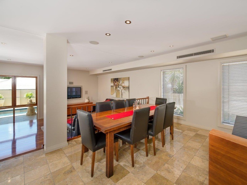 7 Greer Terrace, Southport QLD 4215