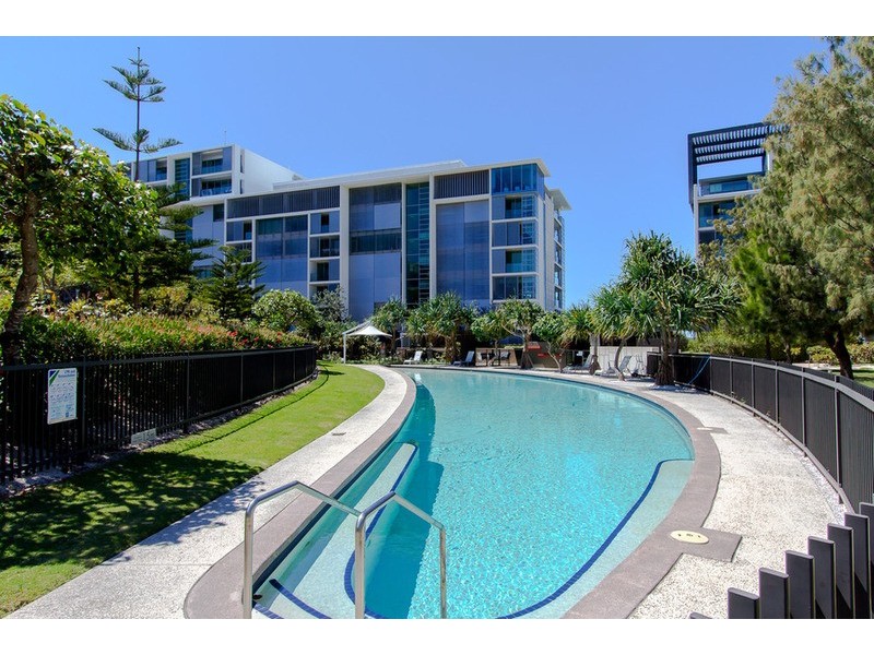 27203/2 Ephraim Island, Paradise Point QLD 4216