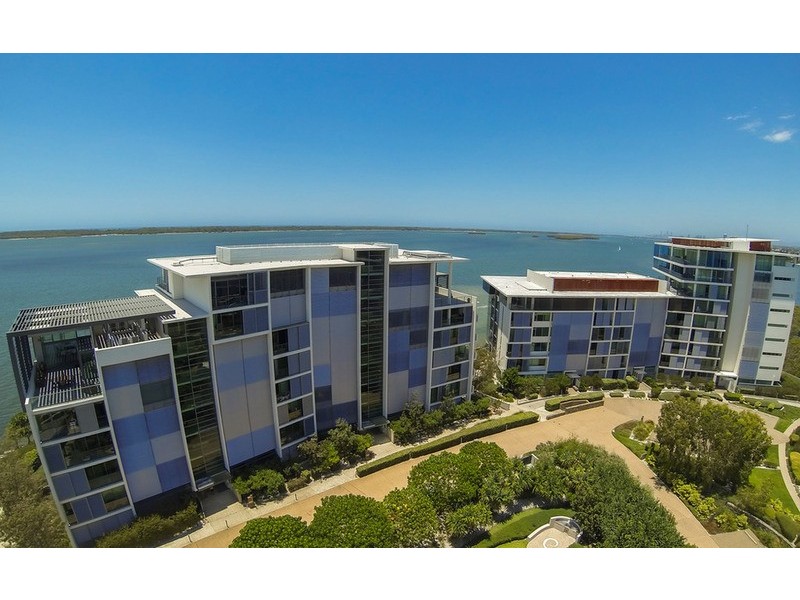 27203/2 Ephraim Island, Paradise Point QLD 4216