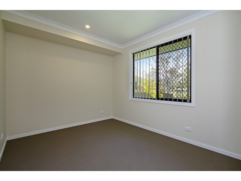 2B Penamber  Court, Benowa QLD 4217