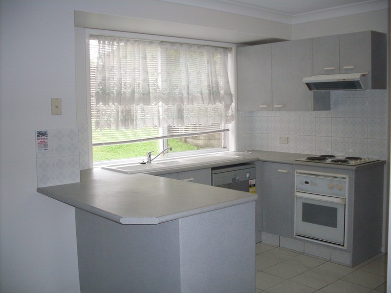 9 Henry Cotton Drive, Parkwood QLD 4214