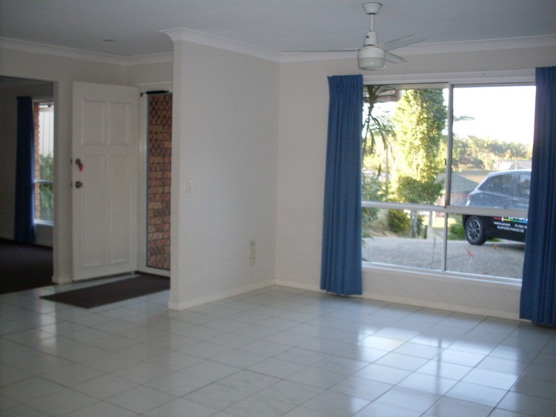 9 Henry Cotton Drive, Parkwood QLD 4214