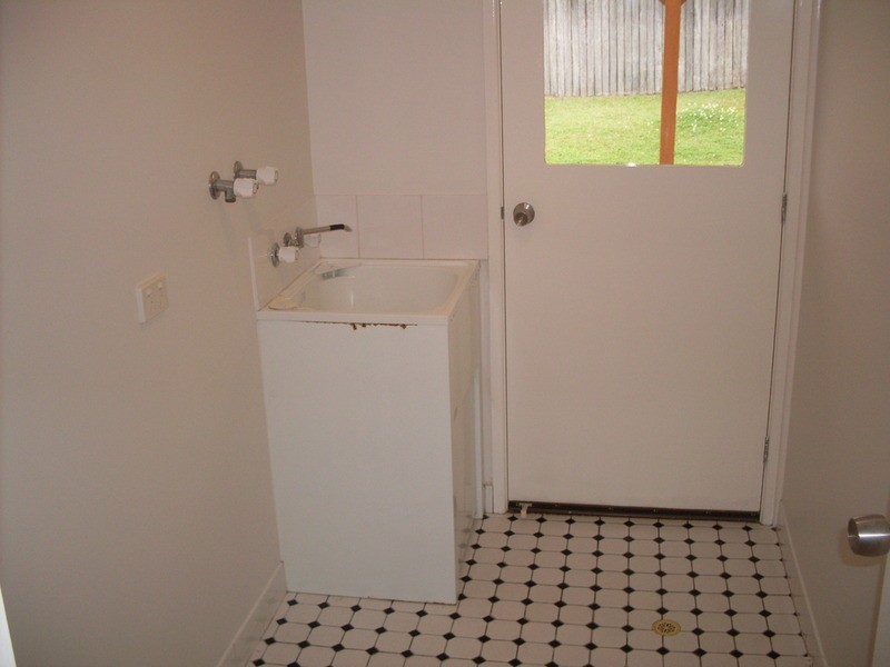 9 Henry Cotton Drive, Parkwood QLD 4214