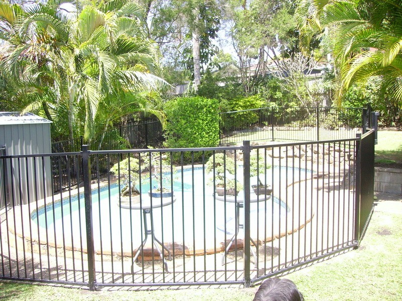 3 Tibor  Court, Ashmore QLD 4214