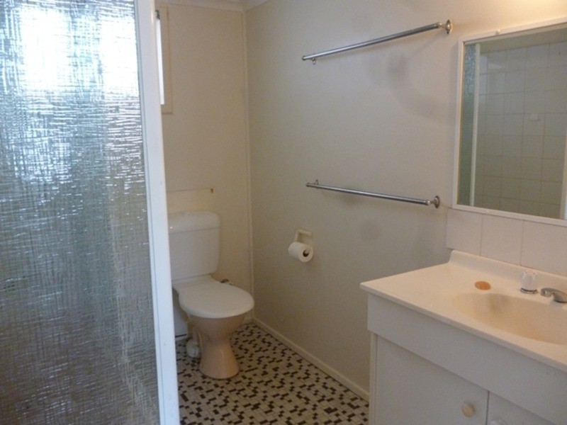 250 Stanhill  Drive, Chevron Island QLD 4217