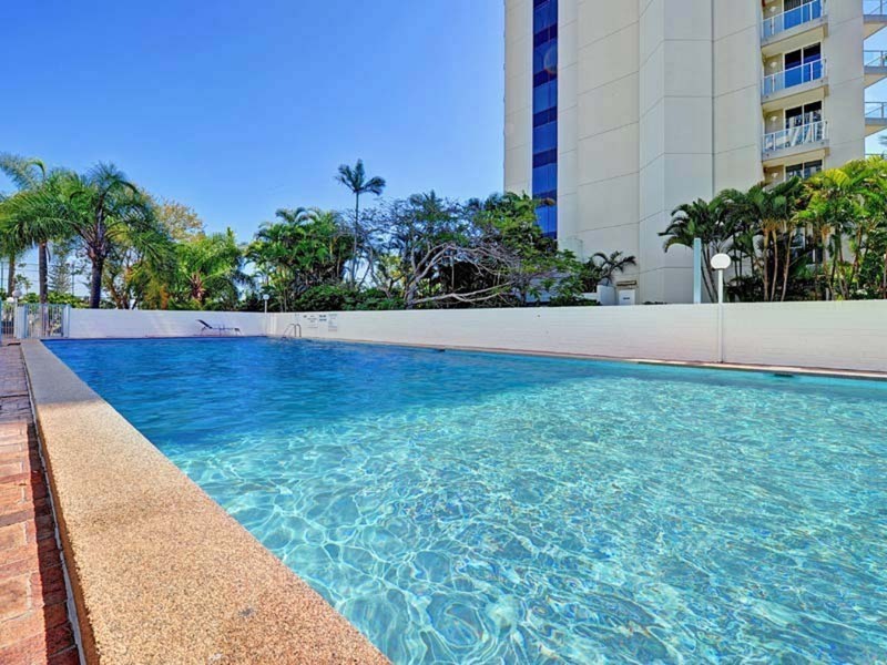 2 Riverview Parade, Surfers Paradise QLD 4217