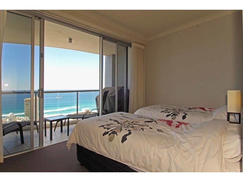 23 Ferny Avenue, Surfers Paradise QLD 4217