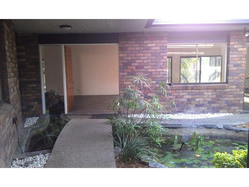 5 La Scala Court, Isle Of Capri QLD 4217