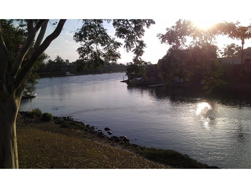 5 La Scala Court, Isle Of Capri QLD 4217