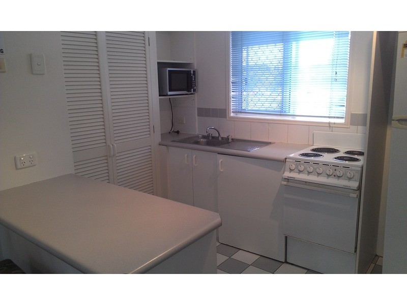 69-73 Ferny Avenue, Surfers Paradise QLD 4217