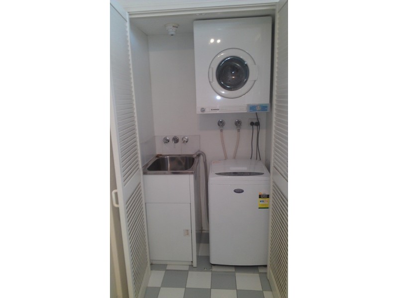 69-73 Ferny Avenue, Surfers Paradise QLD 4217