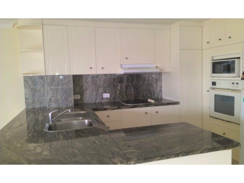 19 Riverview  Parade, Surfers Paradise QLD 4217