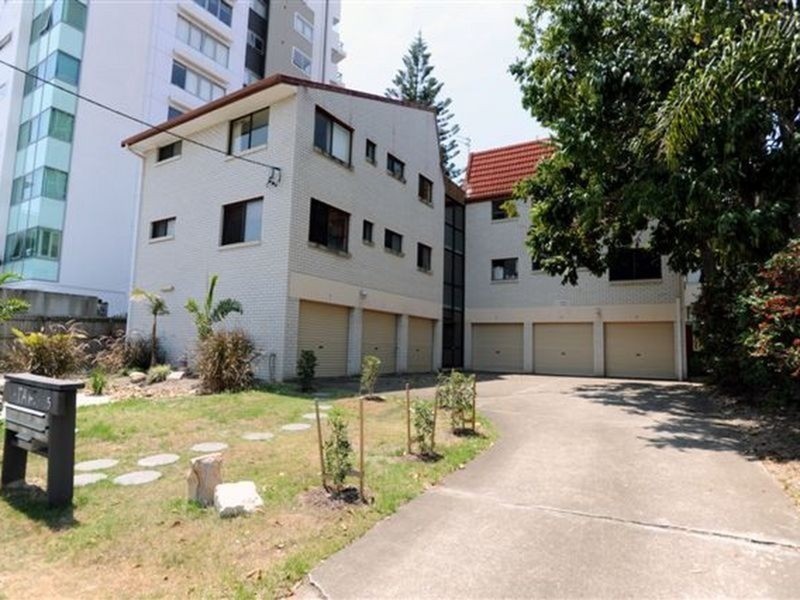 5 Jubilee Avenue, Broadbeach QLD 4218