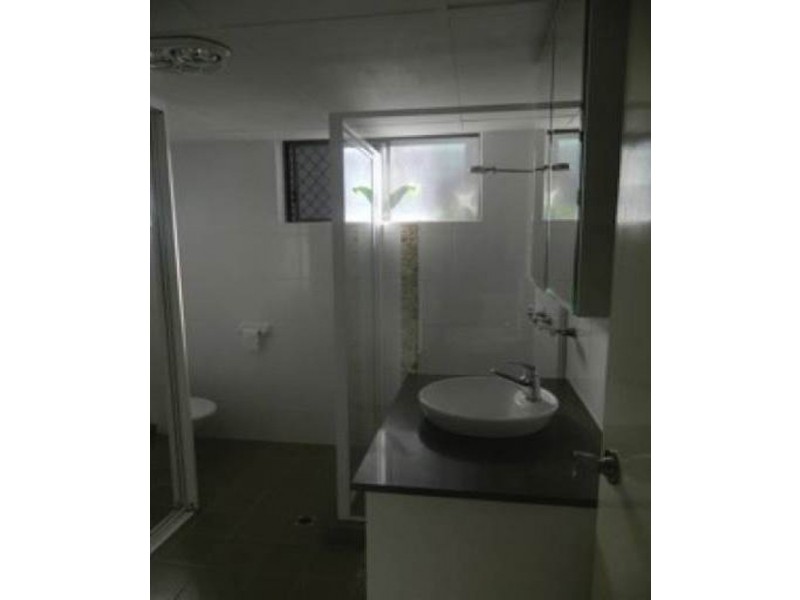 5 Jubilee Avenue, Broadbeach QLD 4218