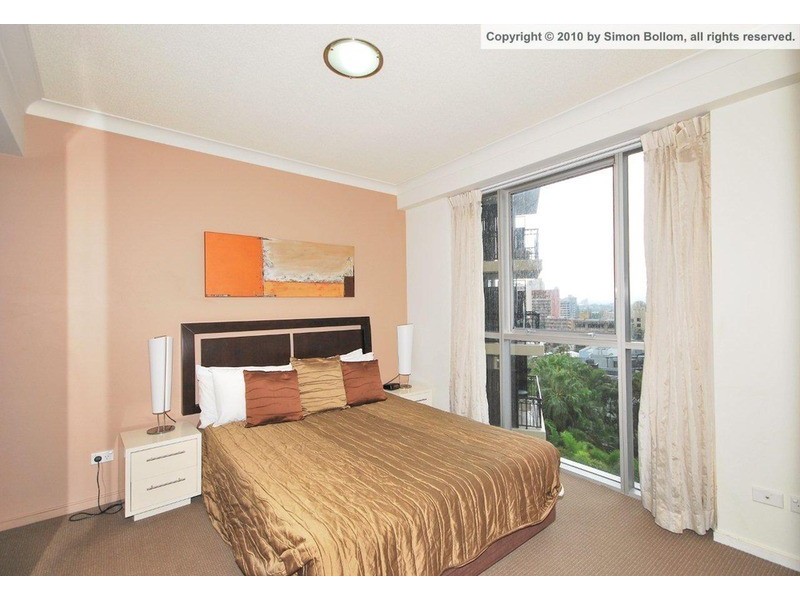 23 Ferny Avenue, Surfers Paradise QLD 4217