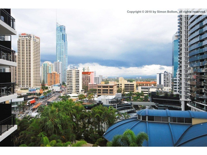 23 Ferny Avenue, Surfers Paradise QLD 4217