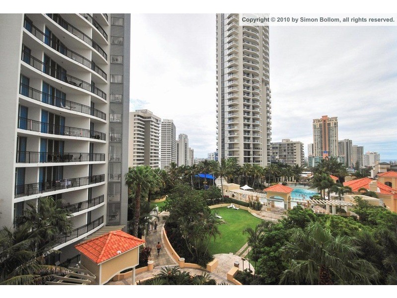 23 Ferny Avenue, Surfers Paradise QLD 4217