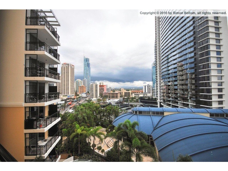 23 Ferny Avenue, Surfers Paradise QLD 4217