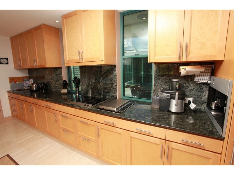 5105 Chalons Field, Benowa QLD 4217