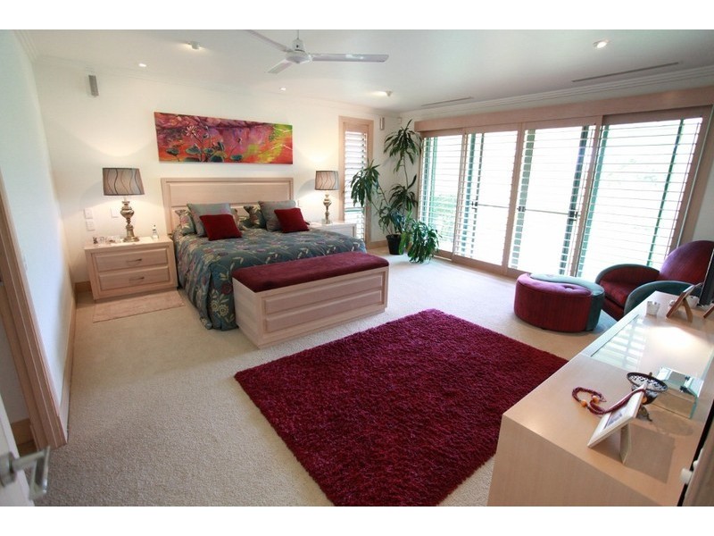 5105 Chalons Field, Benowa QLD 4217