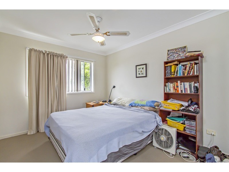 7-17 Purli Street, Chevron Island QLD 4217