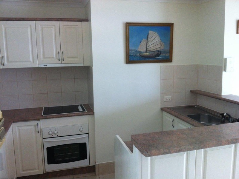 10 Vista Street, Surfers Paradise QLD 4217