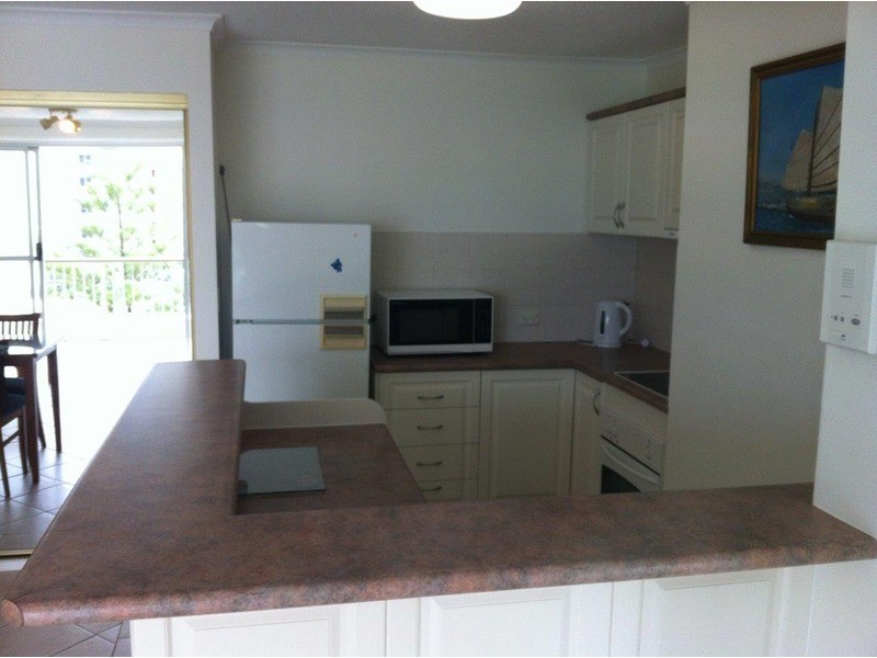 10 Vista Street, Surfers Paradise QLD 4217