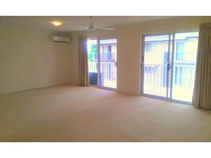 27 Walton Street, Southport QLD 4215