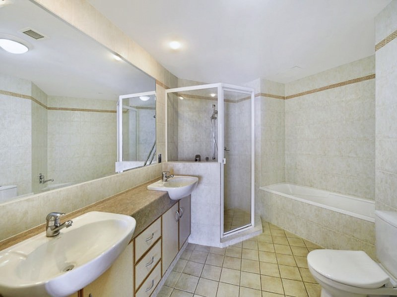 Sun City 3400 Surfers Paradise Boulevard, Surfers Paradise QLD 4217