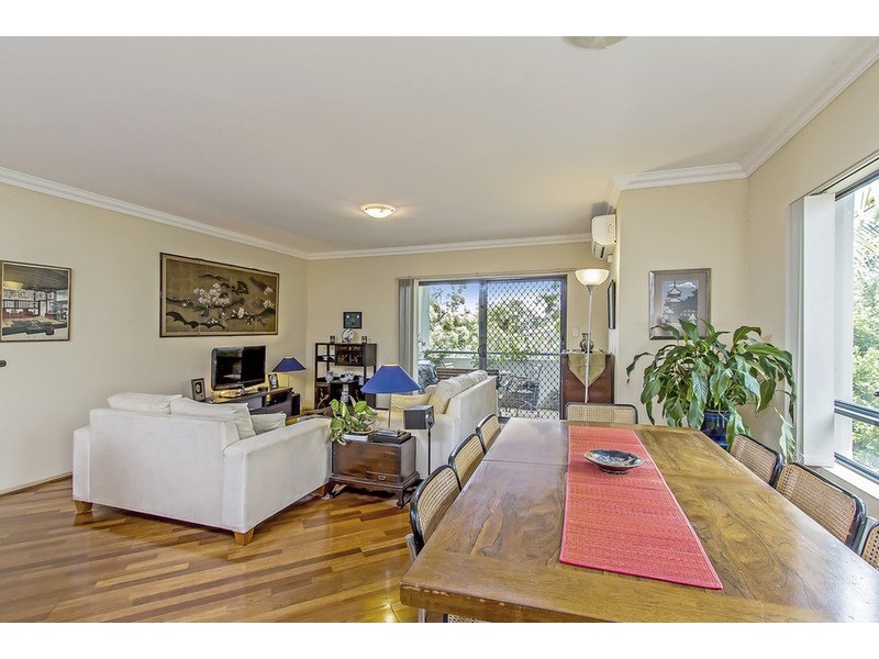 11/25 Chester Terrace, Southport QLD 4215