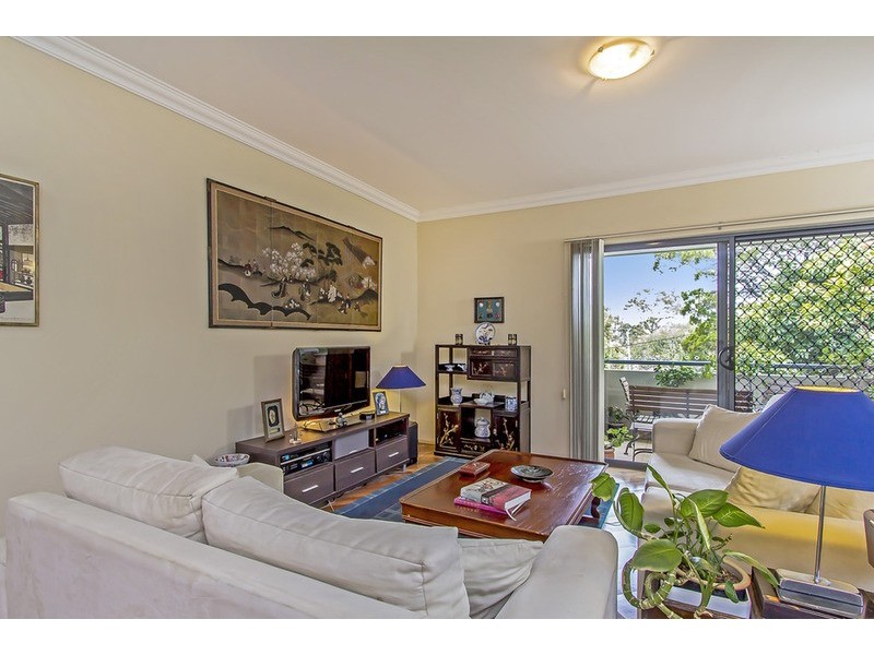 11/25 Chester Terrace, Southport QLD 4215