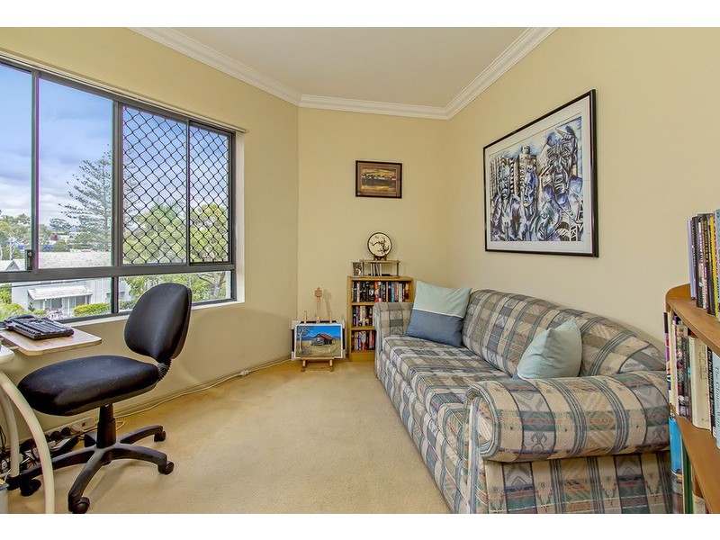 11/25 Chester Terrace, Southport QLD 4215